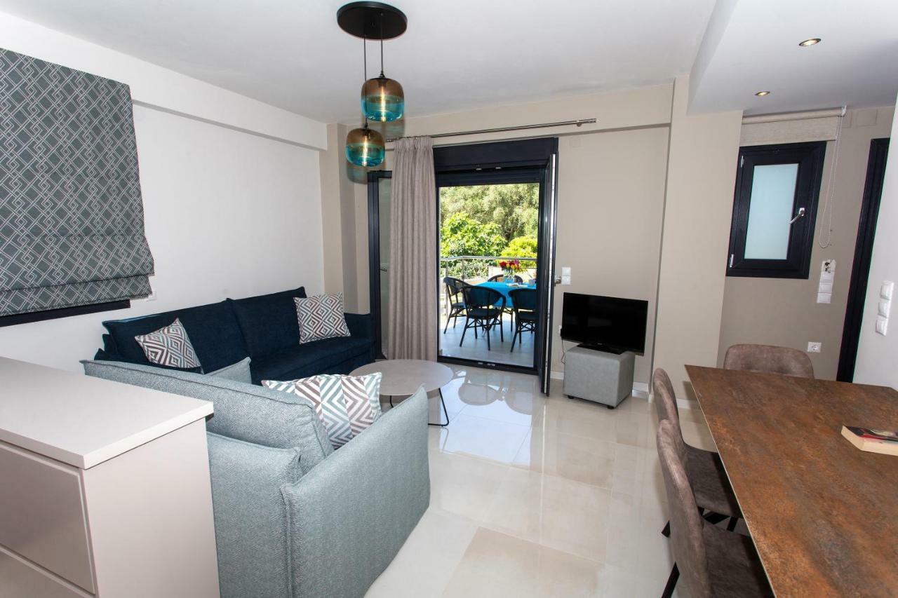 Moonline Maisonettes & Apartments Parga Buitenkant foto