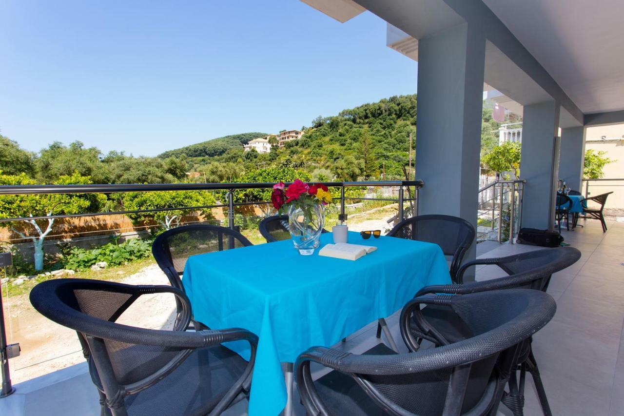 Moonline Maisonettes & Apartments Parga Buitenkant foto